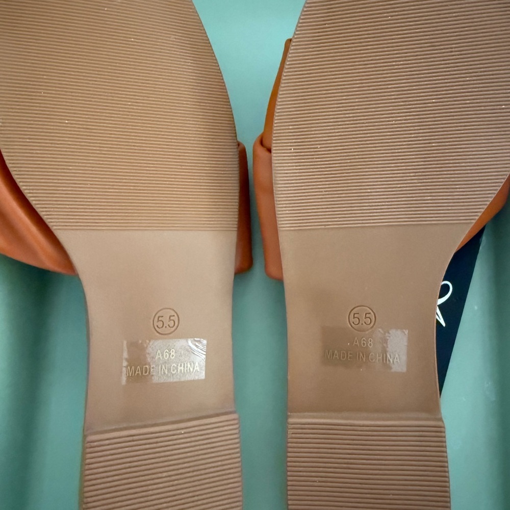 Athlefit women’s flats - brand new with tags - Picture 2 of 2